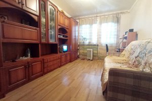 2-room fl., Frunzenskij district, Budapeshtsaya st., 114