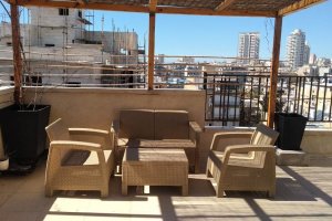 4-комнатная квартира около моря