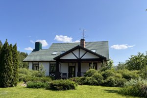 Кирпичный дом, озеро, лес!