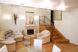 Двухэтажная квартира с Камином!