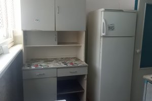 Тихо, солнечно, зелёный двор