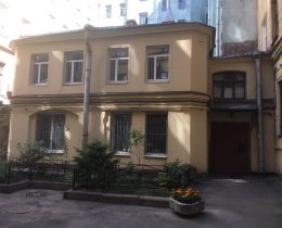 4-room fl., Vasileostrovskij district, Korablestroitelej st., 40
