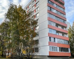 Продается 3-к. квартира у метро Дыбенко.