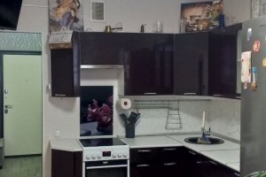 Теплая, солнечная, первая продажа