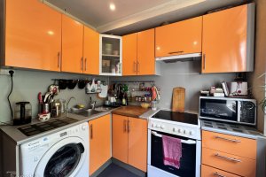 Квартира у метро, 10 мин пешком!