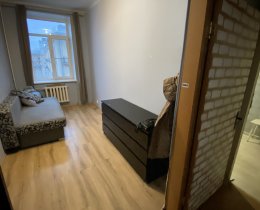 1 комната в квартире, Невский р-н, Полярников ул., 13